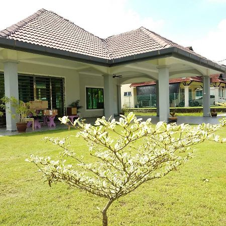 Lot 4 Pd Villa Port Dickson Exterior photo